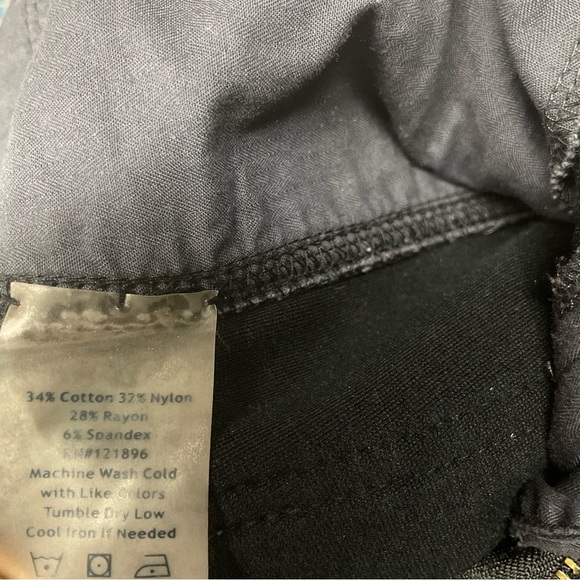 Title Nine Hepburn Ponte Cargo Pants Size 6 Stretch Wide Leg Hiking - Picture 12 of 14